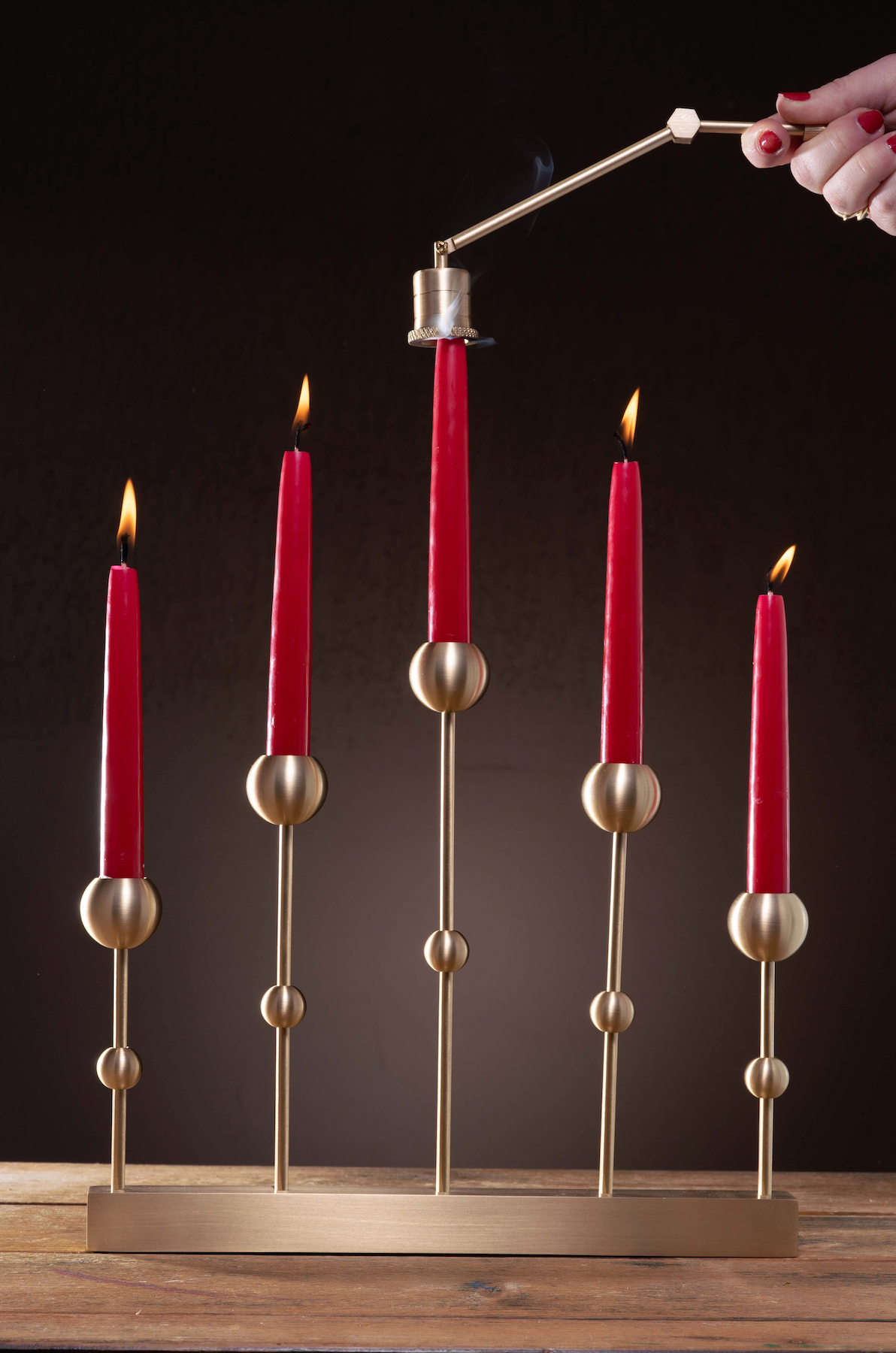 Cylinder Candle Snuffer: Handcrafted Elegance for Effortless Extinguishing